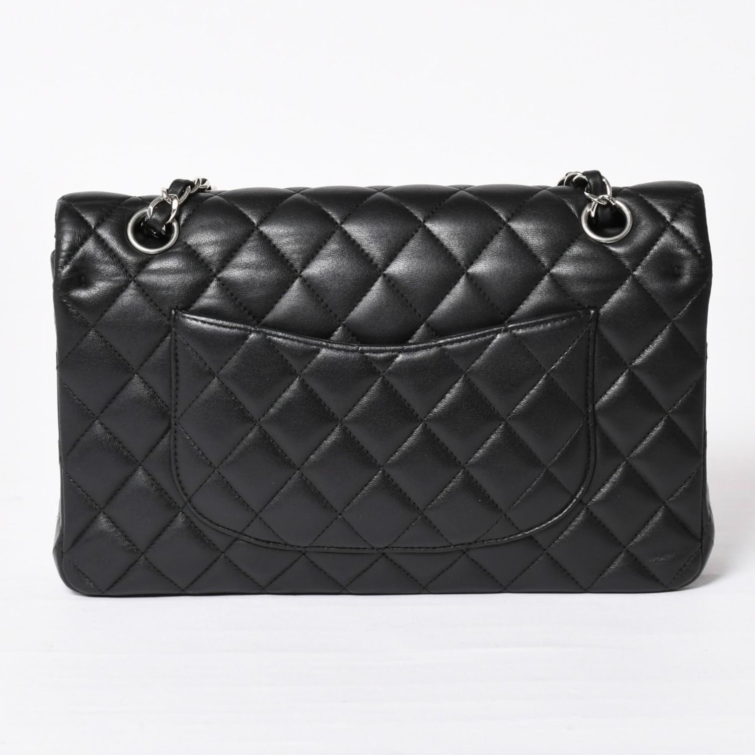 美品　CHANEL マトラッセ25 ラムスキン Wフラップ 4番台 CHANEL シャネル マトラッセ25 Wフラップ Wチェーンショルダーバッグ