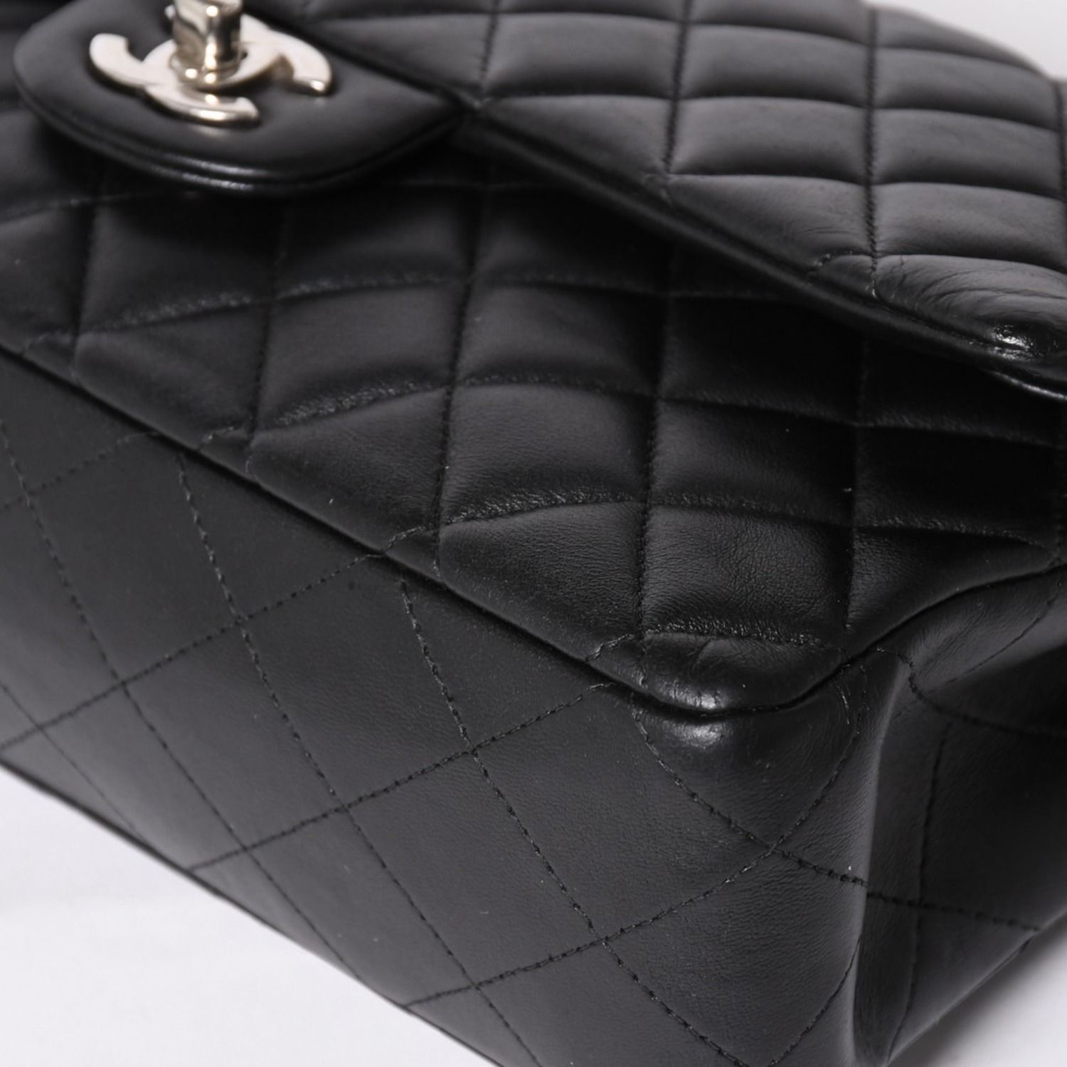 CHANEL シャネル マトラッセ25 Wフラップ Wチェーンショルダーバッグ