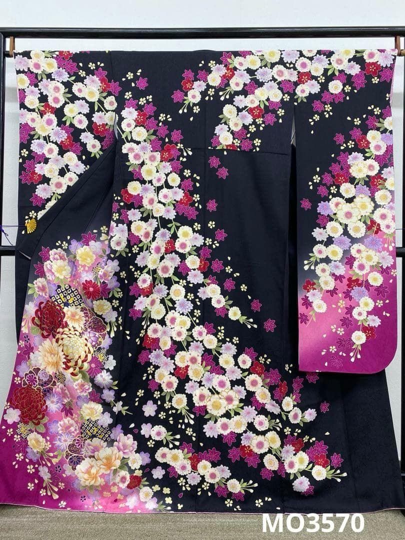 振袖 ラメ刺繍 金彩 紋意匠 身丈167cm 済 MO3570