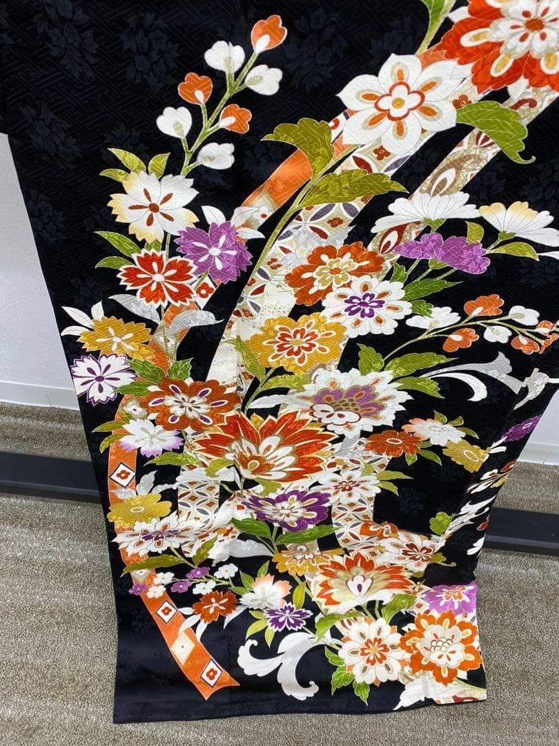 振袖 金駒 金彩 紋意匠 身丈175cm パールトーン加工済 MO3350 振袖 金駒 金彩 紋意匠 身丈172cm 撥水加工済 MO3579 - メルカリ