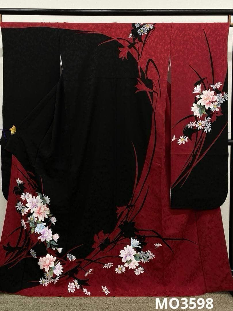 振袖 金彩 銀彩 紋意匠 身丈166cm MO3598