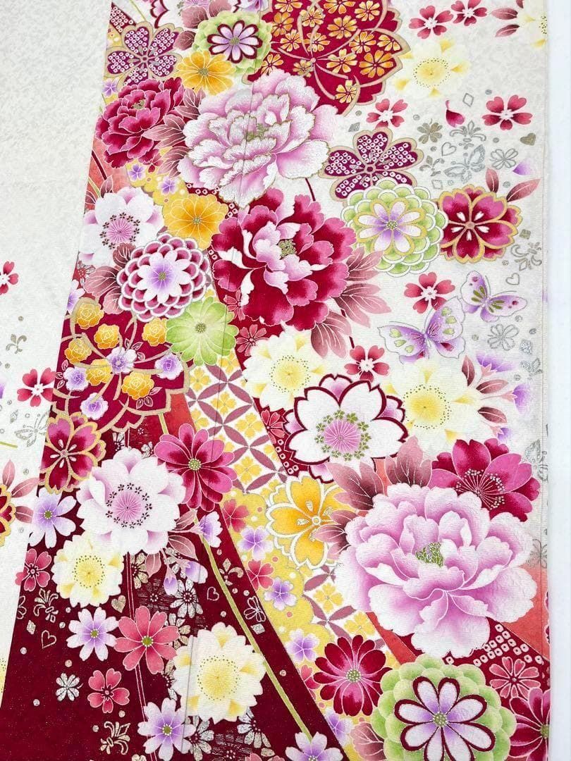 振袖 銀通し 金彩 牡丹 桜 刺繍 紋意匠 MO3741 - メルカリ