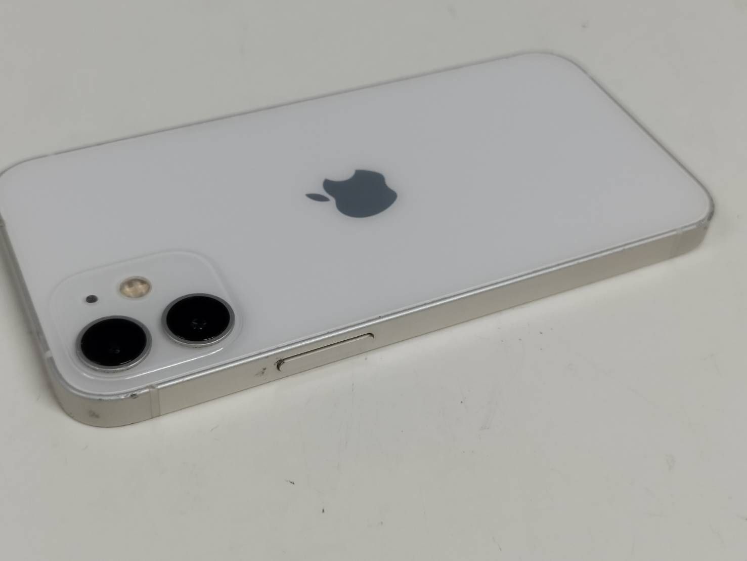 iPhone 12 mini 128GB ホワイト SIMフリー バッテリー87% - メルカリ