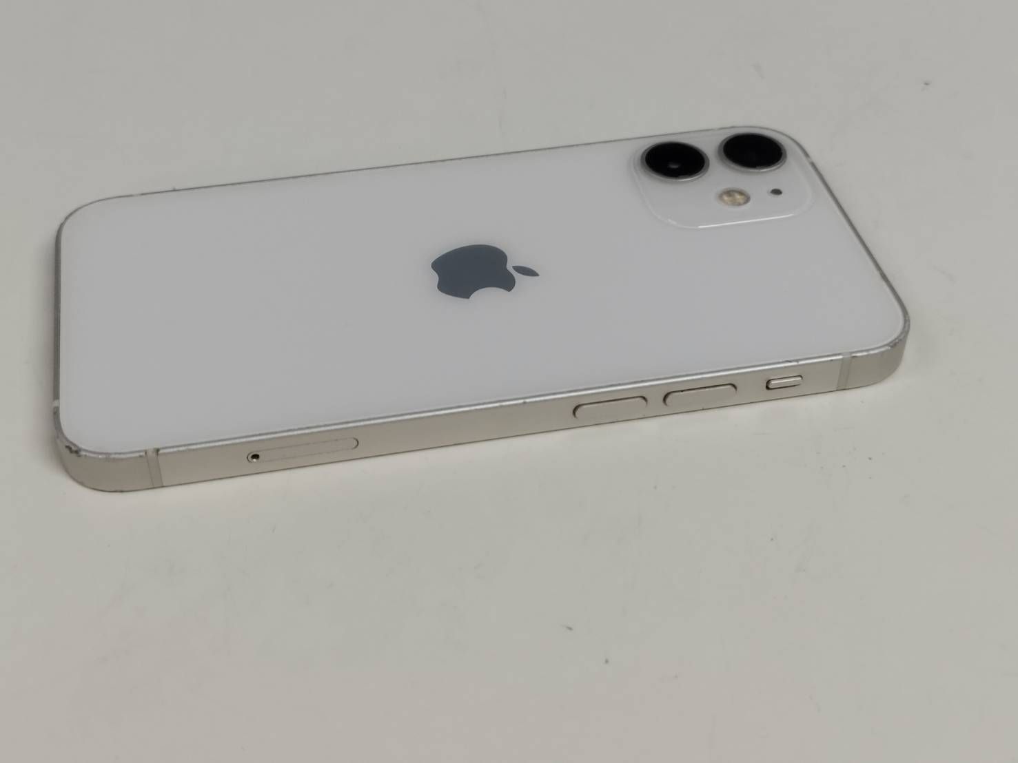iPhone 12 mini 128GB ホワイト SIMフリー バッテリー87% - メルカリ