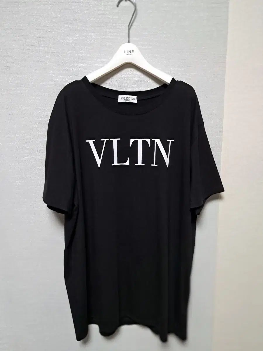 Valentino VLTN 半袖Tシャツ ブラック