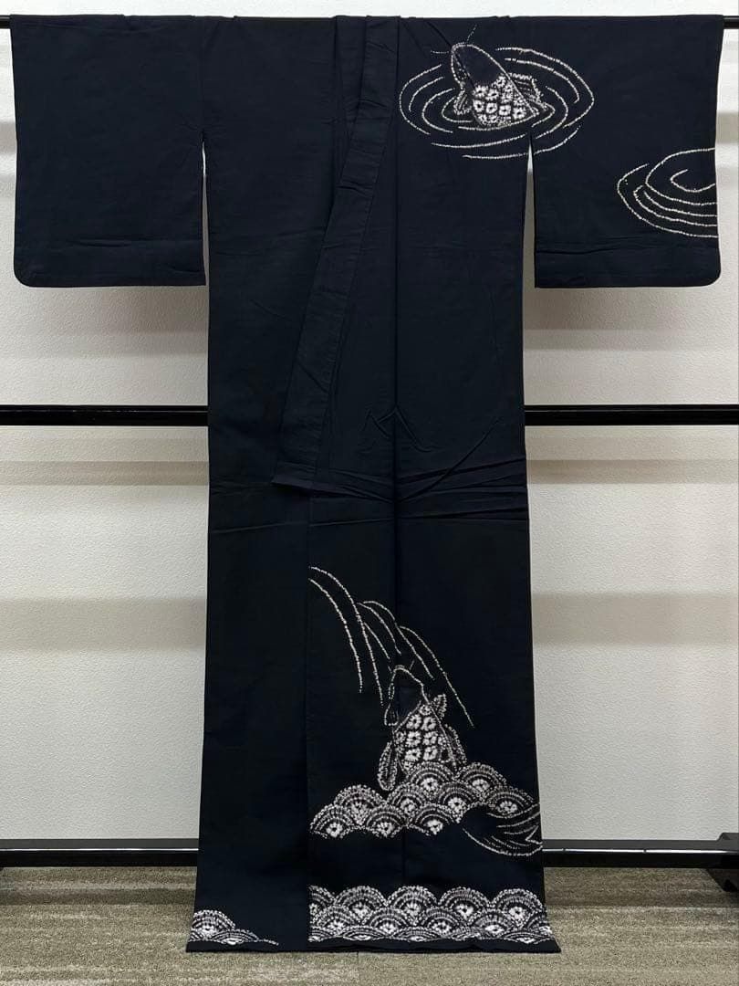 有松鳴海絞り 浴衣 夏物 鯉の滝登り 青海波 綿 墨黒地 G024 - メルカリ