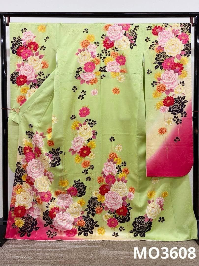 振袖 ラメ刺繍 金彩 紋意匠 身丈166cm 撥水加工済 MO3608
