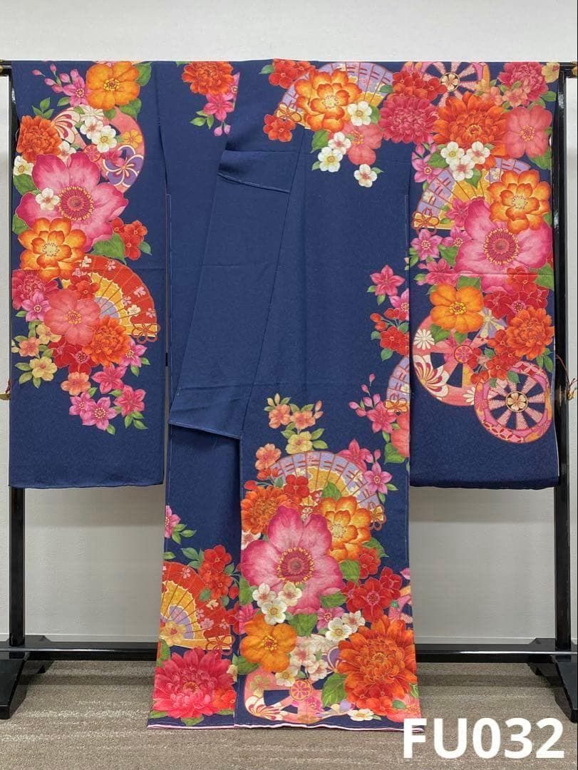 振袖 仮絵羽 京友禅 銀通し 刺繍 金彩 正絹 未仕立て品 八掛付き FU032
