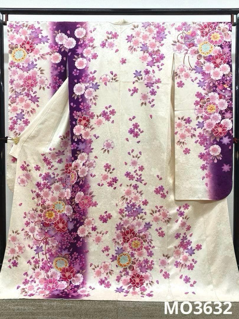 振袖 刺繍 金彩 紋意匠 身丈172cm 撥水加工済 MO3632