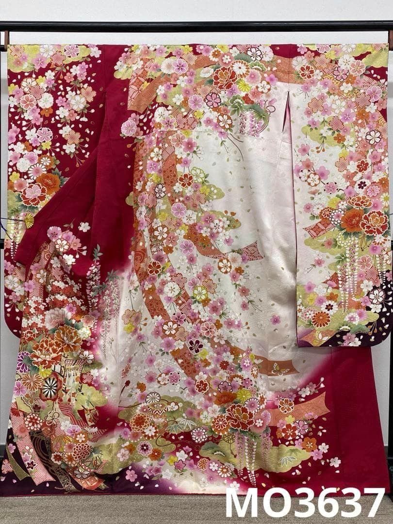 振袖 刺繍 金駒 紋意匠 身丈166cm パールトーン加工済 MO3637