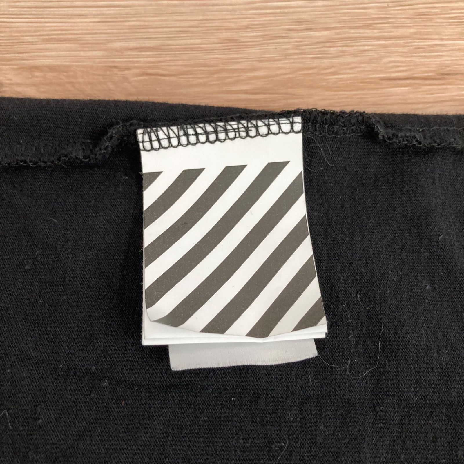 OFF-WHITE オフホワイト Tシャツ 半袖 ブラック センターロゴ XXL 