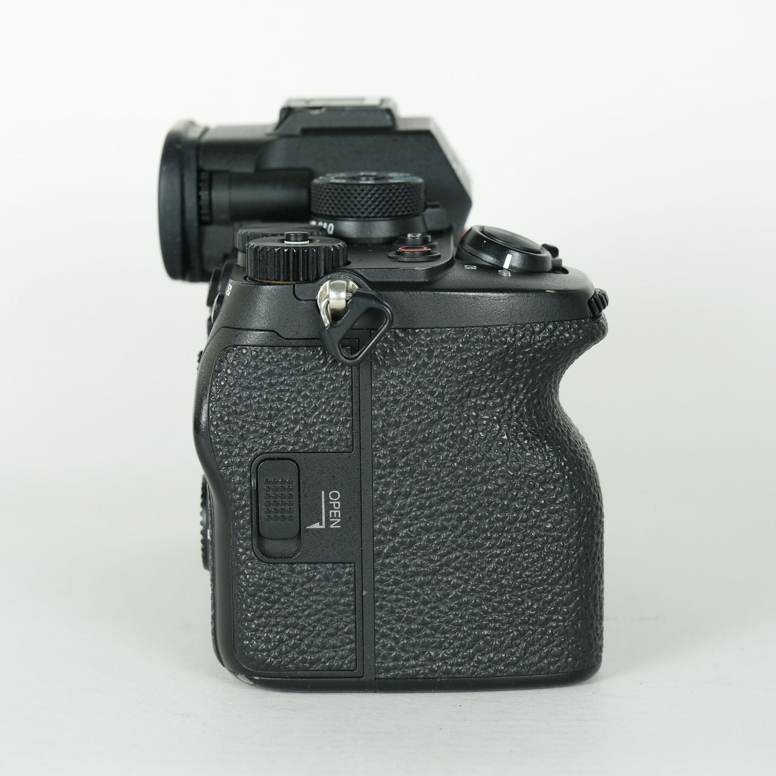 良品 | シャッター数211,742回｜バッテリー2個付] SONY α7R V（ILCE