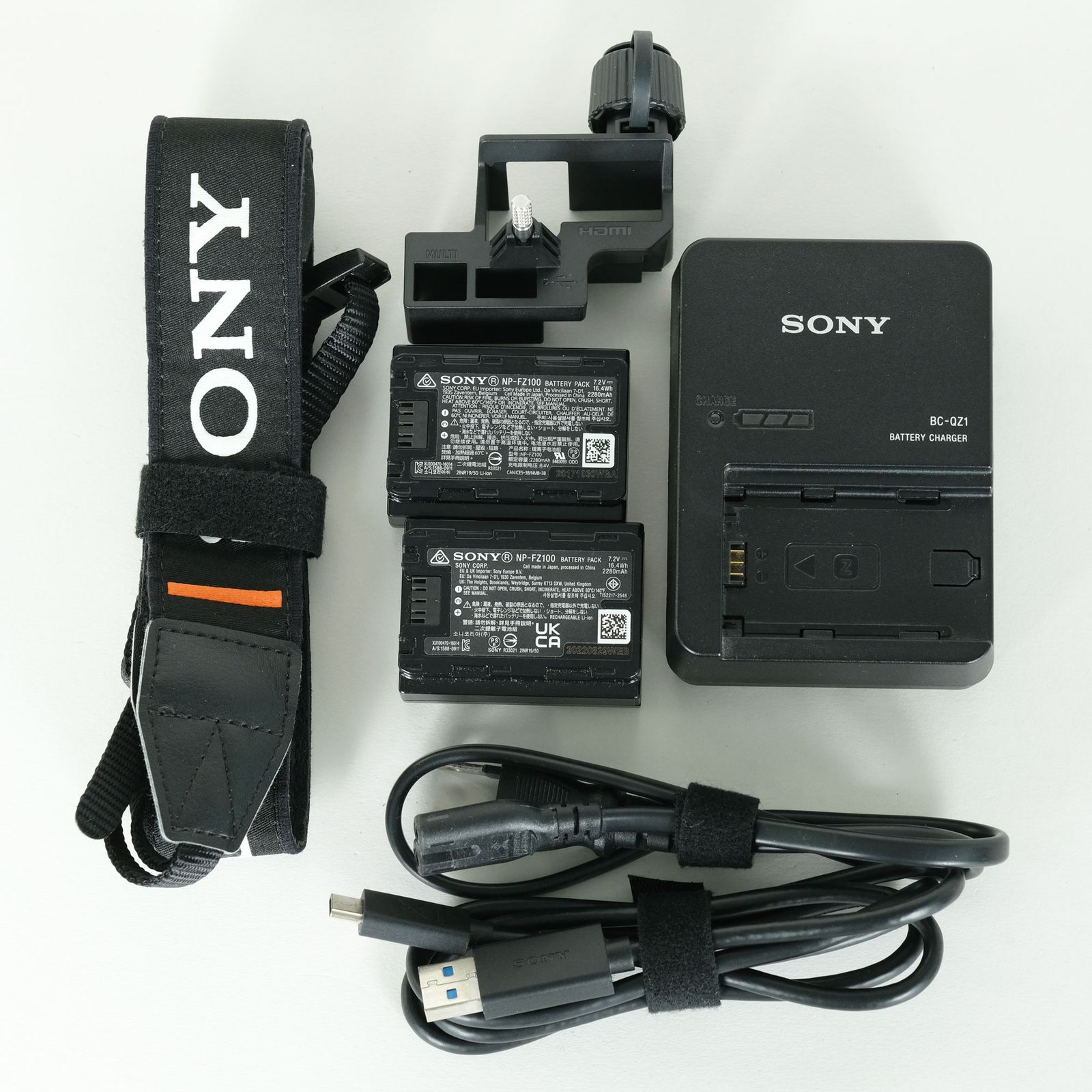 良品 | シャッター数211,742回｜バッテリー2個付] SONY α7R V（ILCE