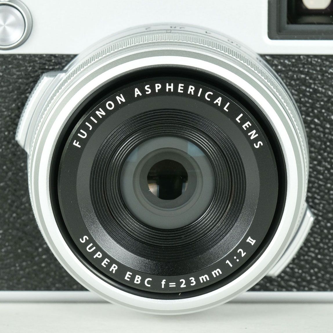 美品 | シャッター数1,200回｜別売り付属品付] FUJIFILM X100VI