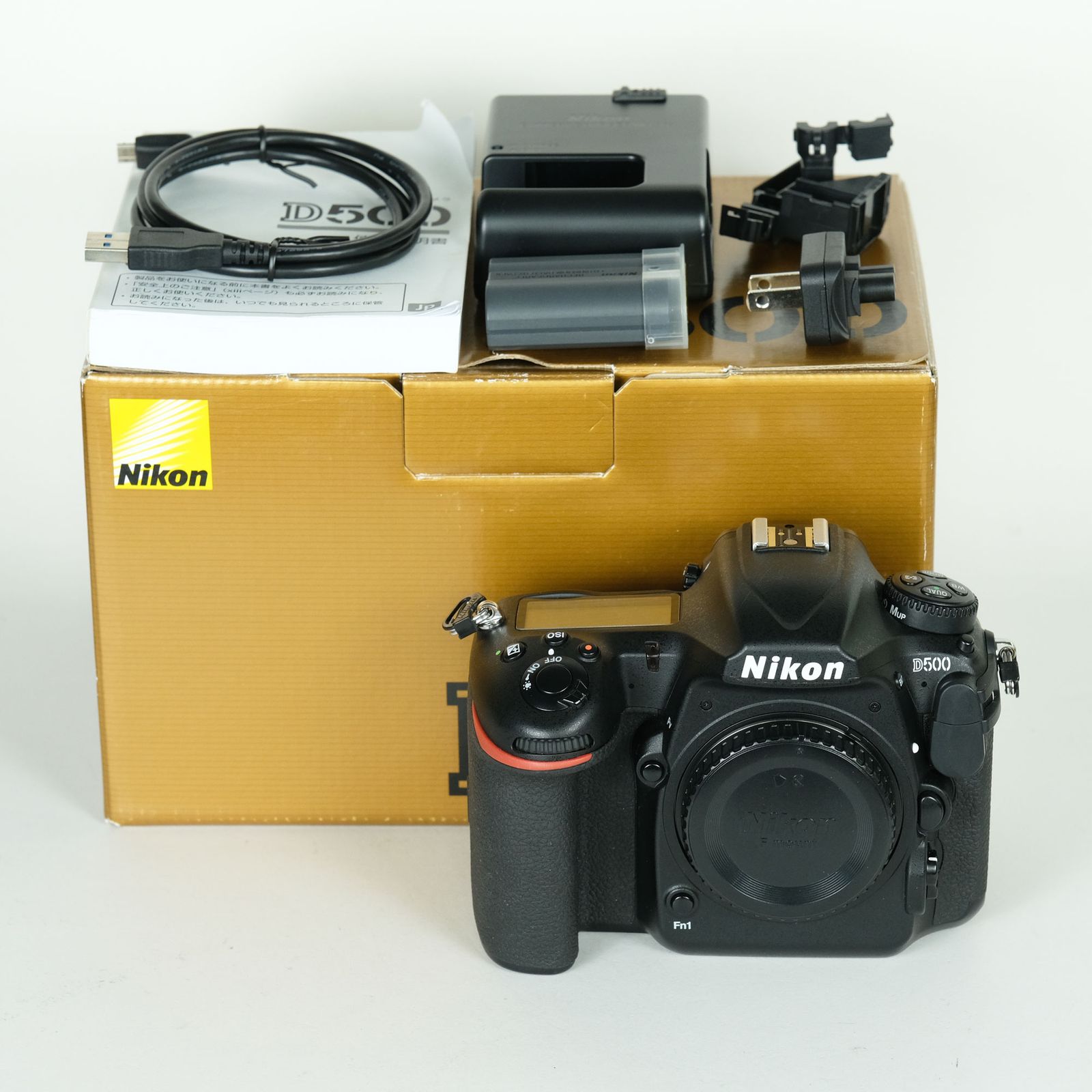 美品 | シャッター数14,100回] Nikon D500 [ボディ] | Nikon Fマウント