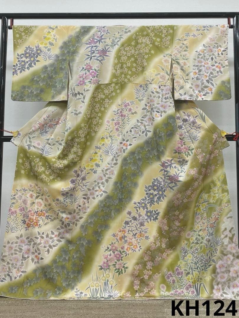 訪問着 総柄 ぼかし染 四季草花 椿 葡萄 撫子 桜 正絹 躾糸付き KH124
