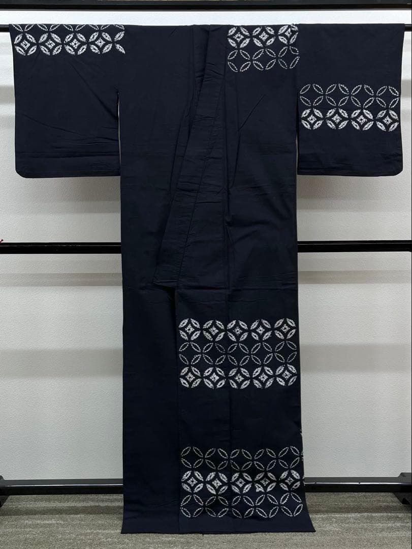 有松鳴海絞り 浴衣 夏物 七宝 綿 墨黒地 G034 有松鳴海絞り 浴衣 夏物 七宝 綿 墨黒地 G034 - メルカリ