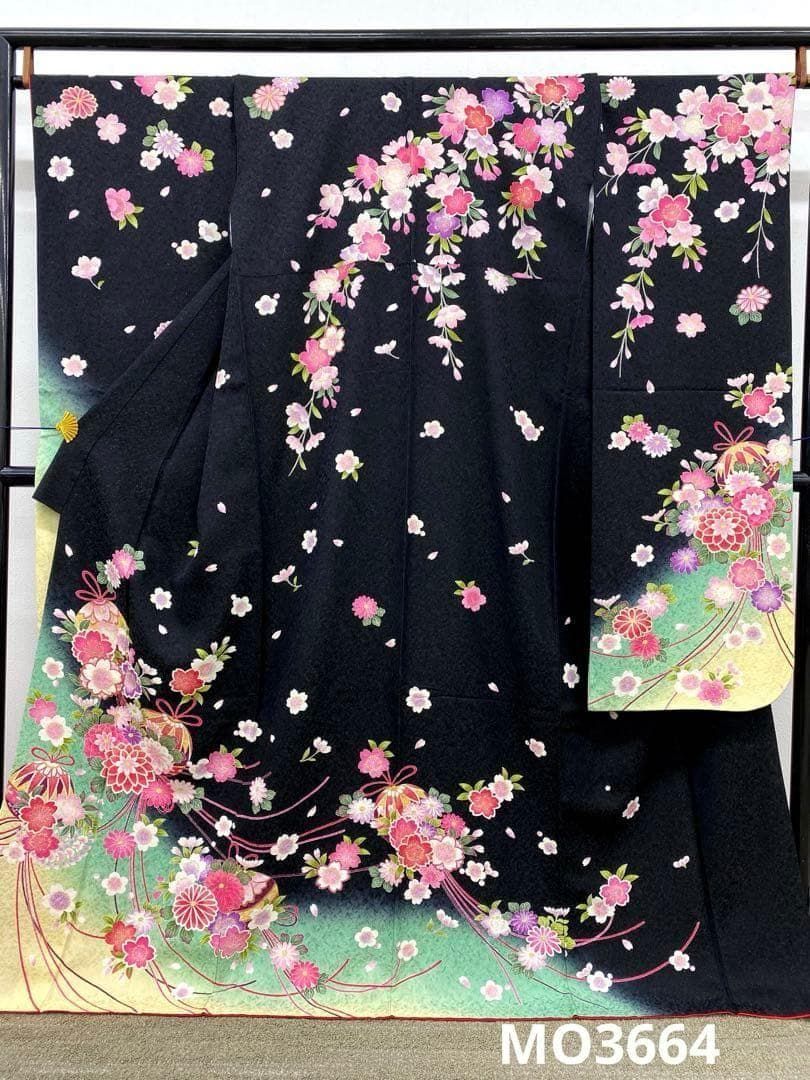 振袖 金彩 金通し 紋意匠 身丈168cm MO3664