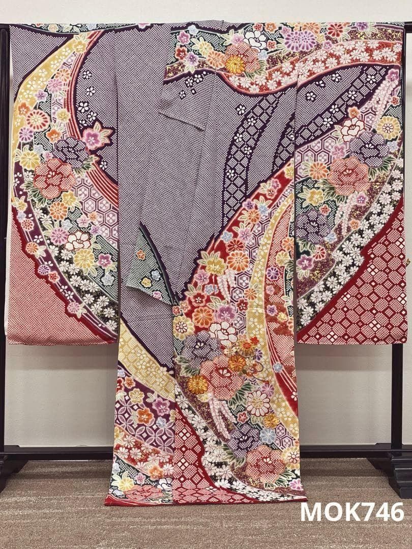 振袖 仮絵羽 金駒 金彩 部分絞り 正絹 未仕立て品 八掛付き MOK746