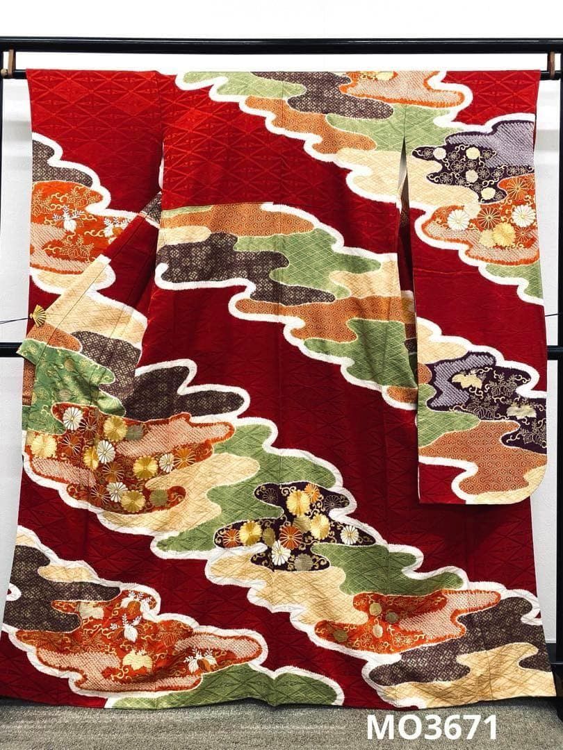 振袖 刺繍 金駒 絞り 身丈162cm パールトーン加工済 MO3671 31,200円