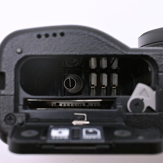 美品＞ RICOH GR III｜高級コンパクトデジタルカメラ｜シャッター数