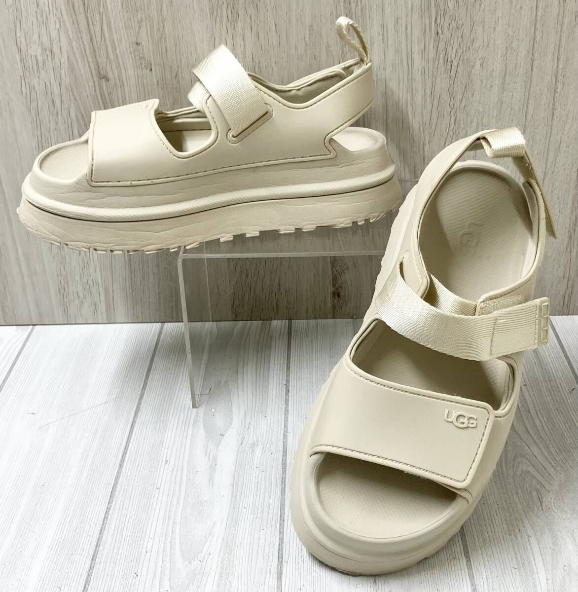UGG GoldenGlow F27424L アグ ゴールデングロウ サンダル 厚底 スポーツ 24.0cm US7 UK5 ベージュ シューズ レディース メンズ
