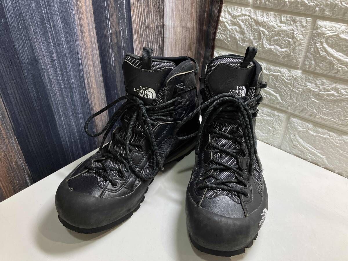 THE NORTH FACE ザノースフェイス トレッキングシューズ NF0A4NGC ブーツ Vibramソール FUTURELIGHT ブラック 26cm