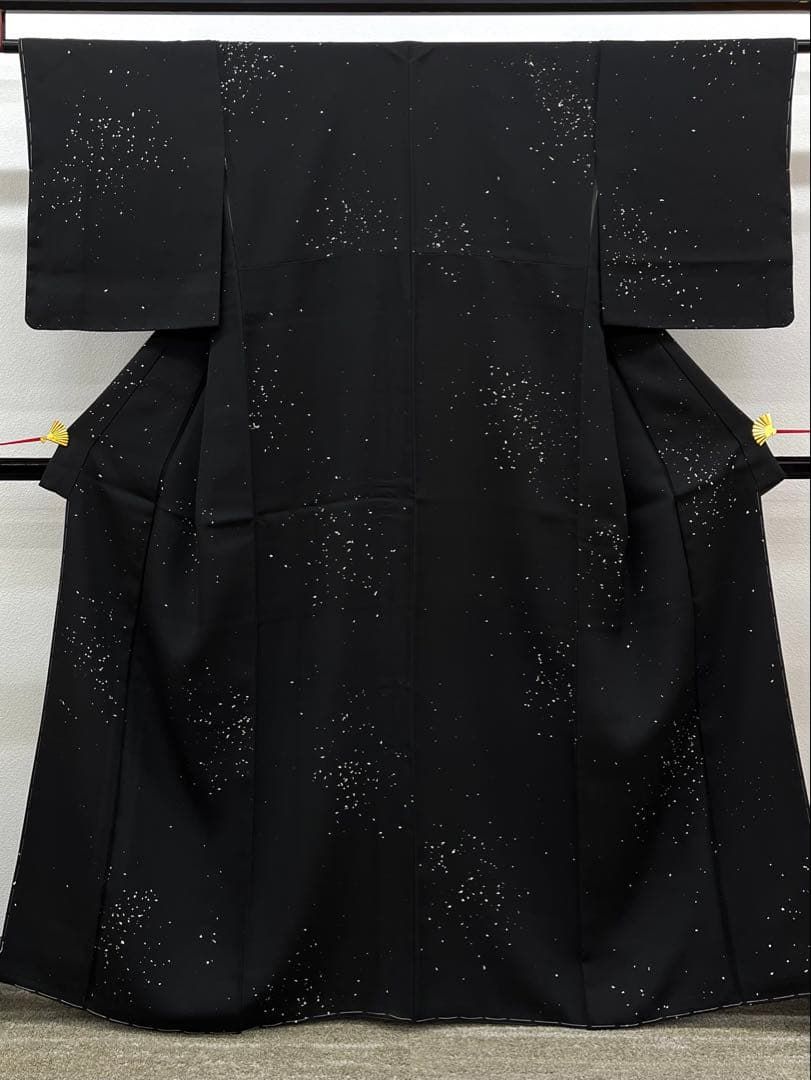 小紋 モノトーン モダン 正絹 躾糸付き 黒地 A342