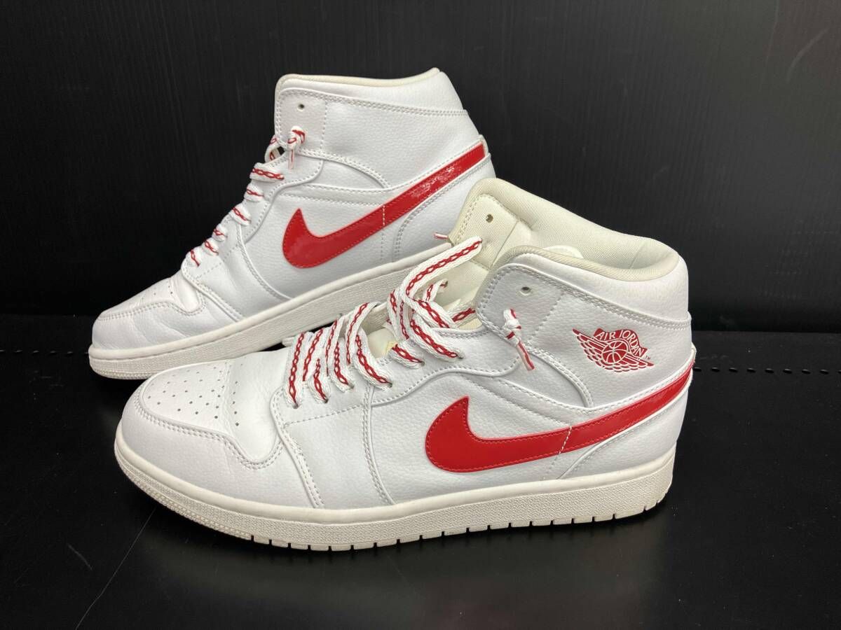 NIKE スニーカー ／AIR Jordan 1 M i d／BQ6472-106 14,191円
