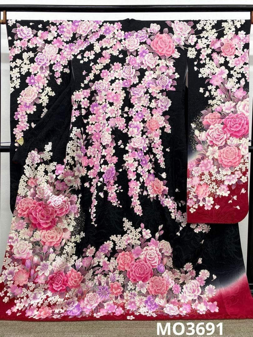 振袖 ラメ刺繍 金彩 銀通し 身丈169cm 撥水加工済 MO3691