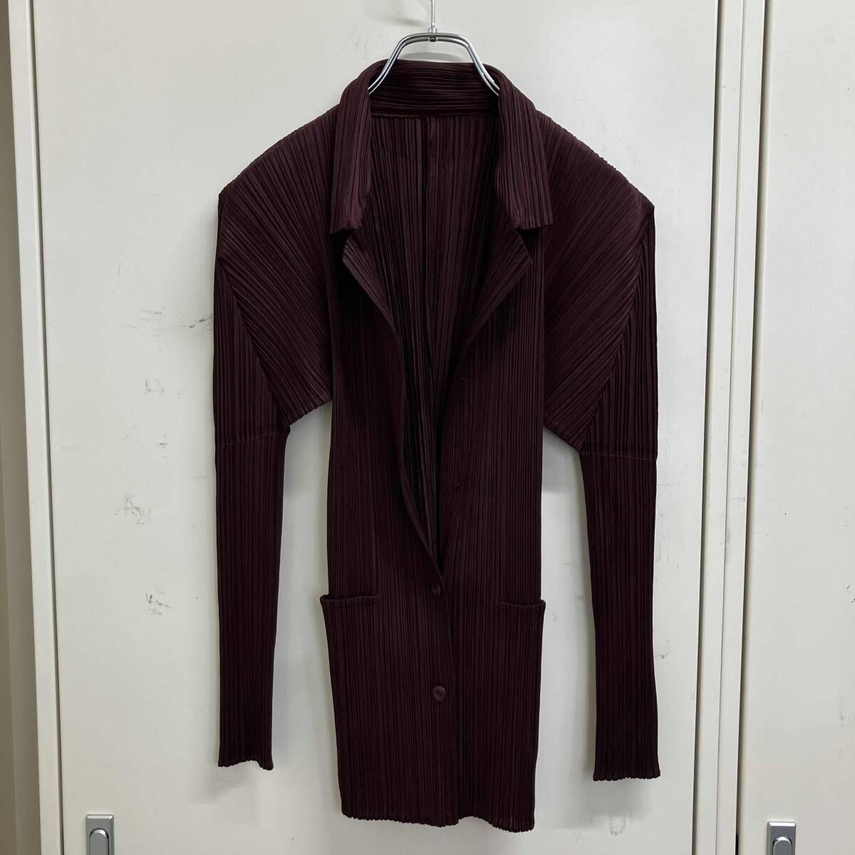 99aw PLEATS PLEASE Jacket プリーツジャケット　サイズ3 マルーン系　ボタン取れある　プリーツプリーズ