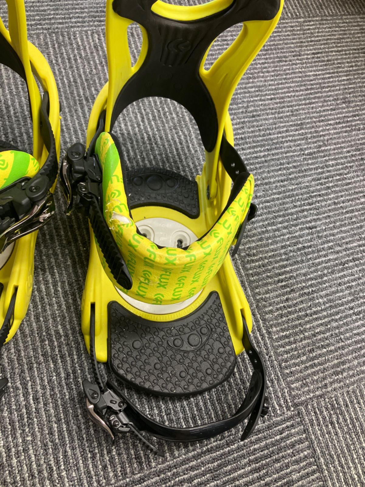 FLUX フラックス スノーボードビンディング バインディング イエロー