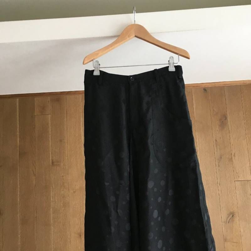 美品 Yohji Yamamotoヨウジヤマモト NOIR スカート2 NQ-S10-910 美品 Yohji Yamamotoヨウジヤマモト NOIR スカート2 NQ-S10-910