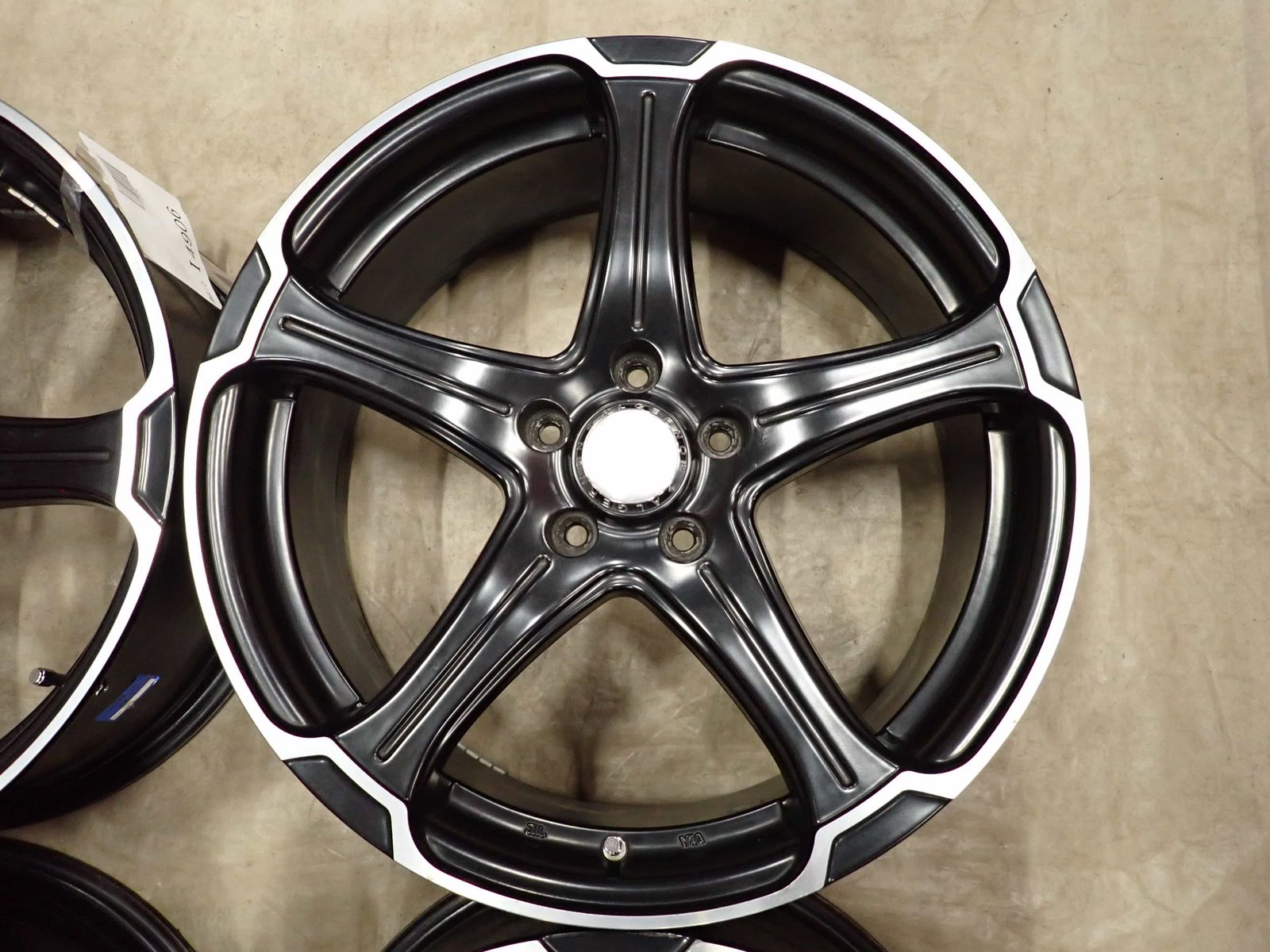 4本 会社宛 送料無料 19×7.5J アルジェノン フェニーチェ TT-1 アルミ 
