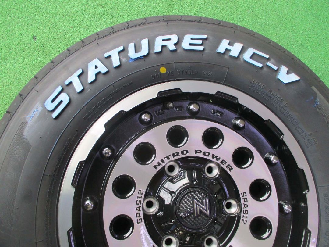 ハイエースなどに♪ ナイトロパワー H12ショットガン 6.0J-15インチ 6H139.7 +33 195/80R15 スターチャーHC-V ホワイトレター付き ハイエースなどに♪ ナイトロパワー H12ショットガン 6.0J-15インチ 6H139.7 +33 195/80R15 スターチャーHC-V ホワイトレター付き