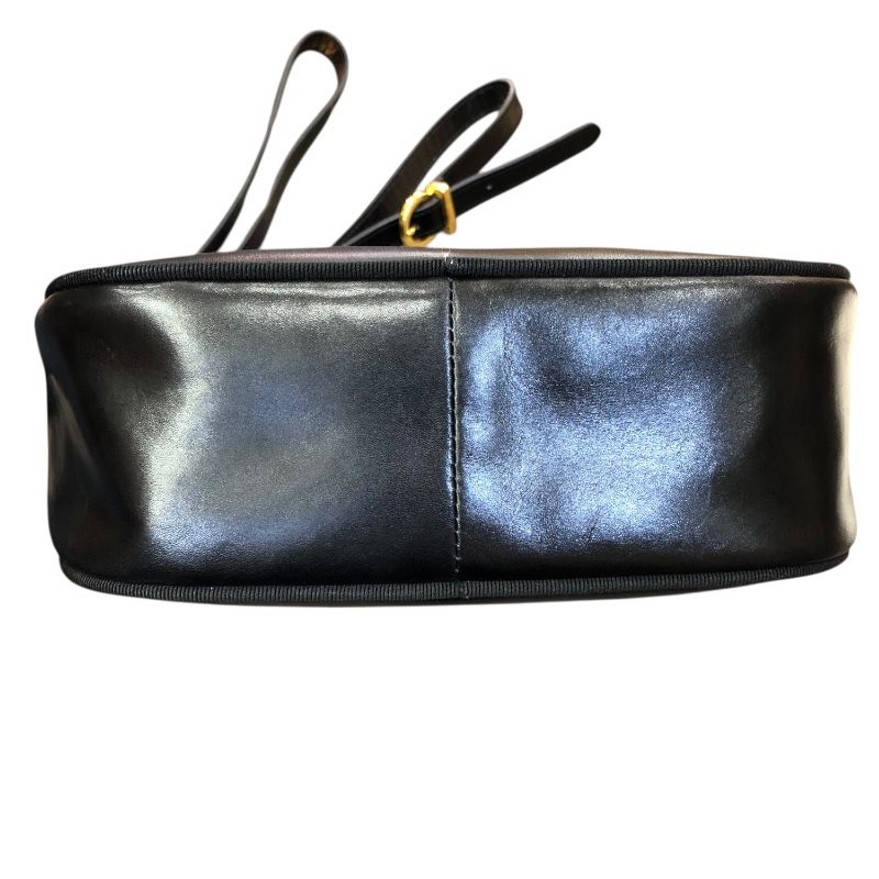 サルヴァトーレ・フェラガモ Salvatore Ferragamo ヴァラショルダーバッグ ブラック ゴールド金具 レザー レディース ショルダーバッグ