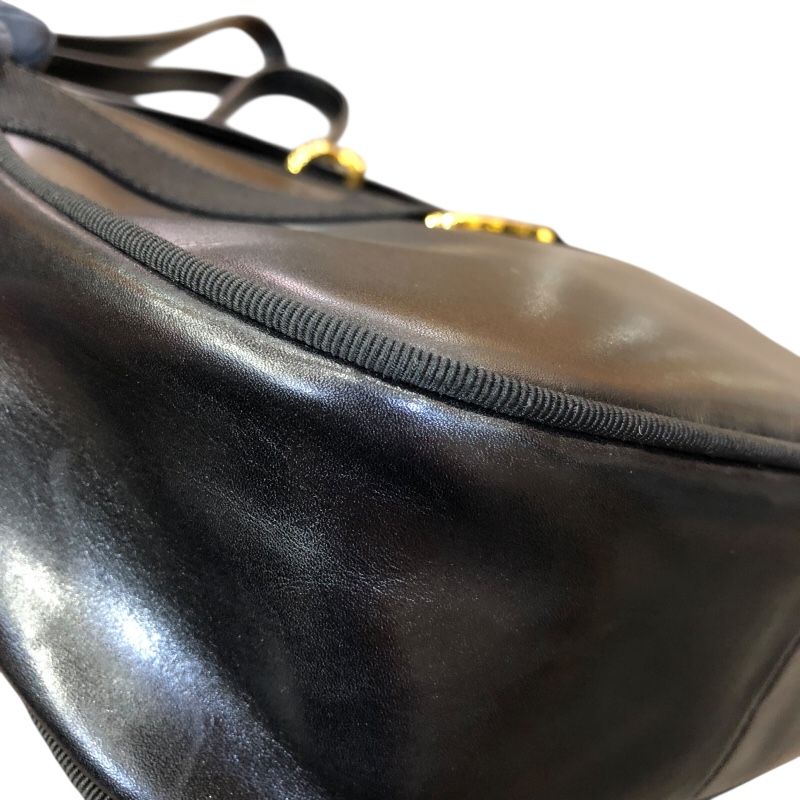 サルヴァトーレ・フェラガモ Salvatore Ferragamo ヴァラショルダーバッグ ブラック ゴールド金具 レザー レディース ショルダーバッグ