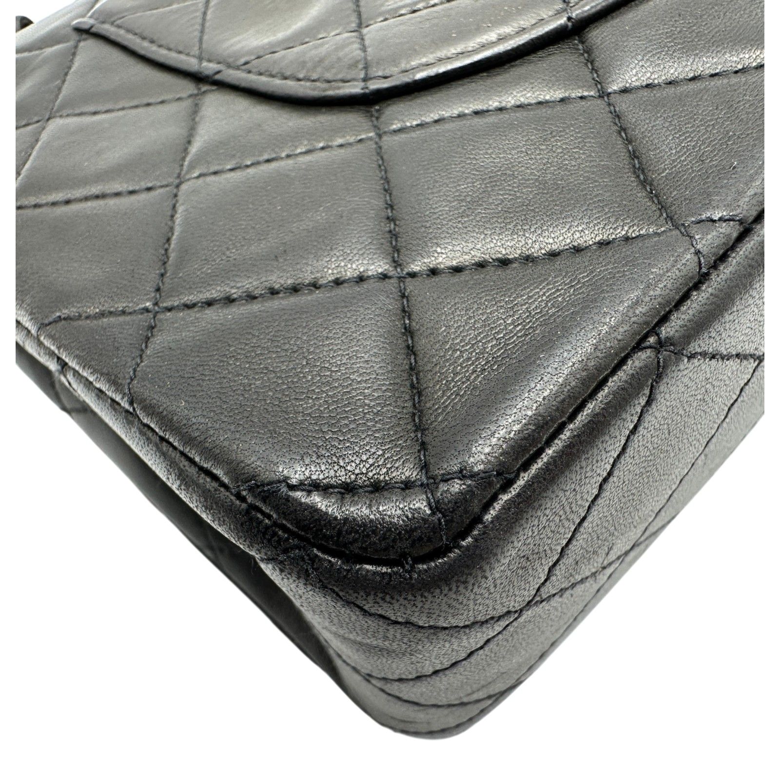 シャネル CHANEL マトラッセ25 A01112 3番台 ブラック ゴールド金具 ラムスキン レディース ショルダーバッグ シャネル CHANEL マトラッセ25 A01112 3番台 ブラック ゴールド金具 ラムスキン レディース ショルダーバッグ