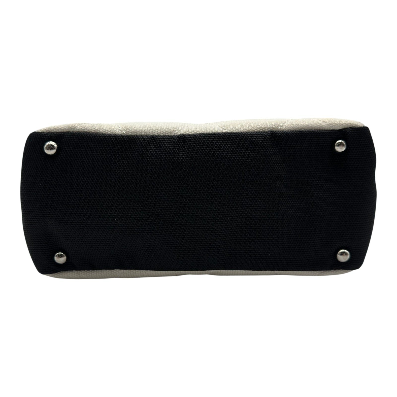 シャネル CHANEL パリビアリッツトートPM A34208 13番台 ホワイト/ブラック キャンバス/レザー レディース トートバッグ シャネル CHANEL パリビアリッツトートPM A34208 13番台 ホワイト/ブラック キャンバス/レザー レディース トートバッグ