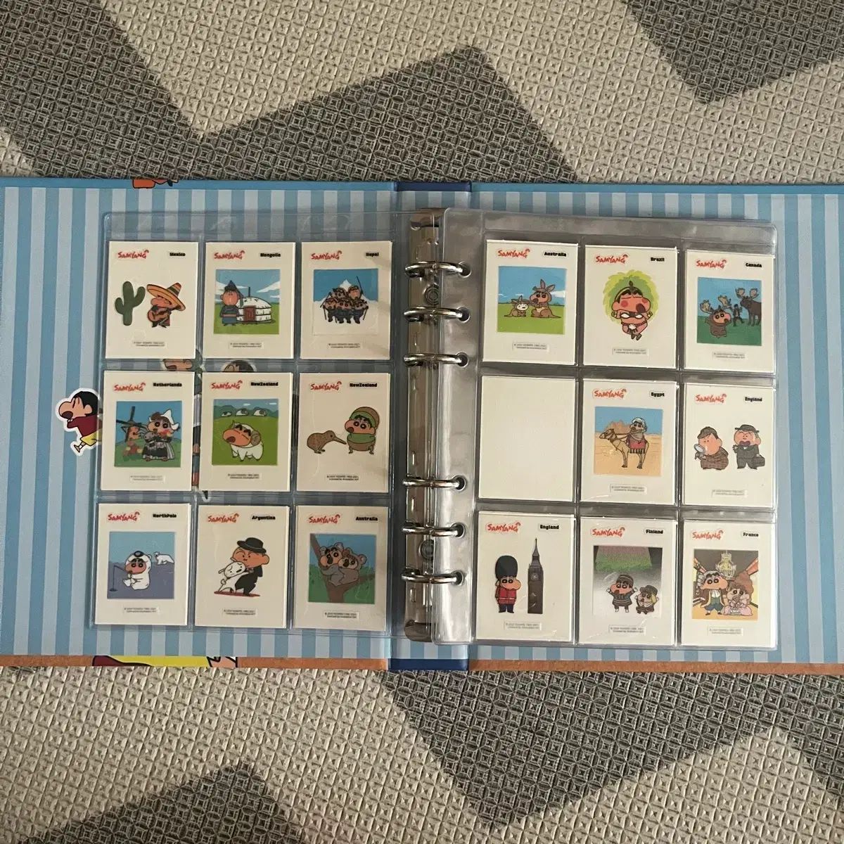 クレヨンしんちゃん コレクトBOOK&ティブティブシール 69個 まとめ売り クレヨンしんちゃん コレクトBOOK&ティブティブシール 69個 まとめ売り