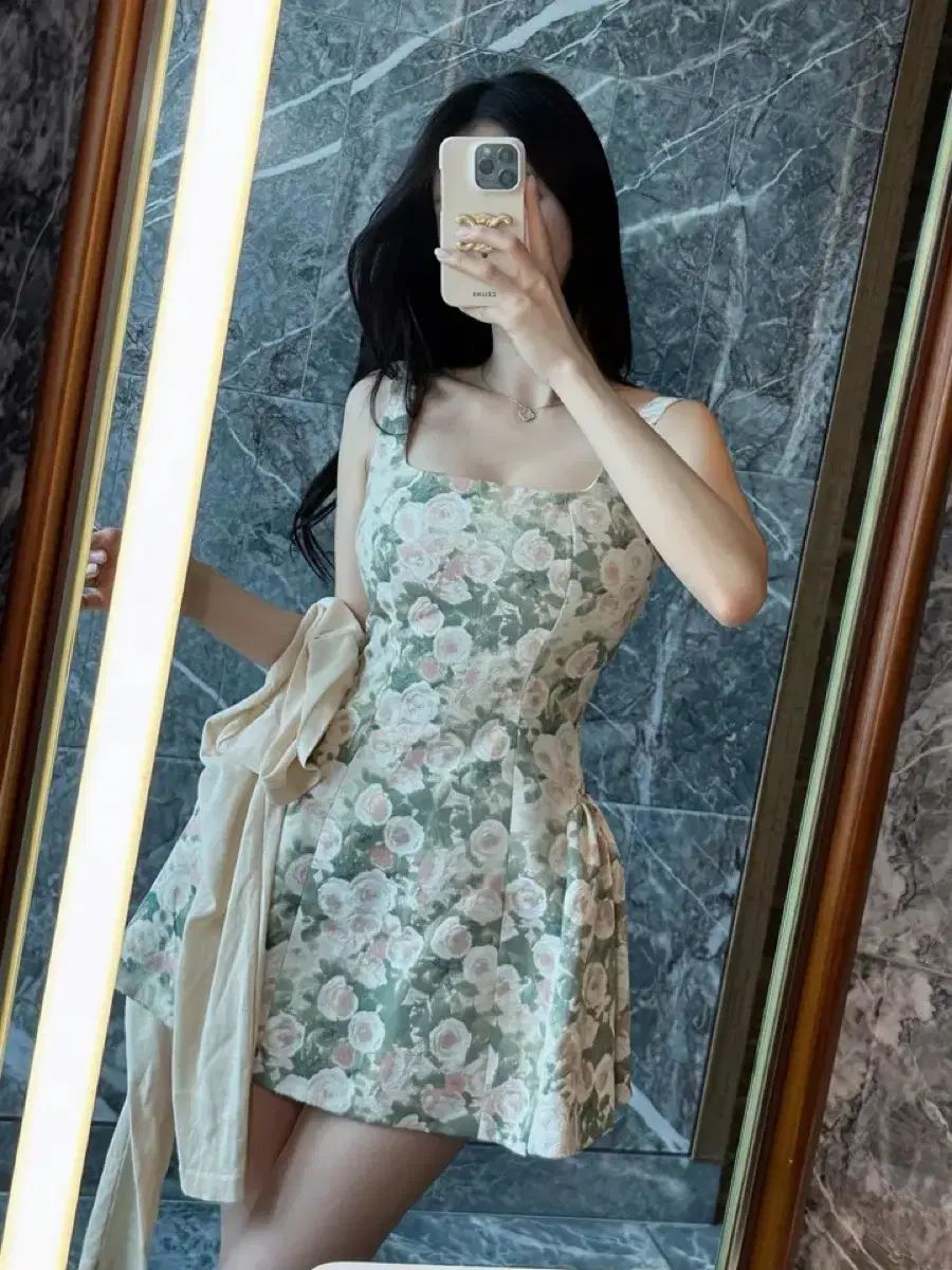 (新品) イフワンダー フラワー ワンピース (新品) イフワンダー フラワー ワンピース