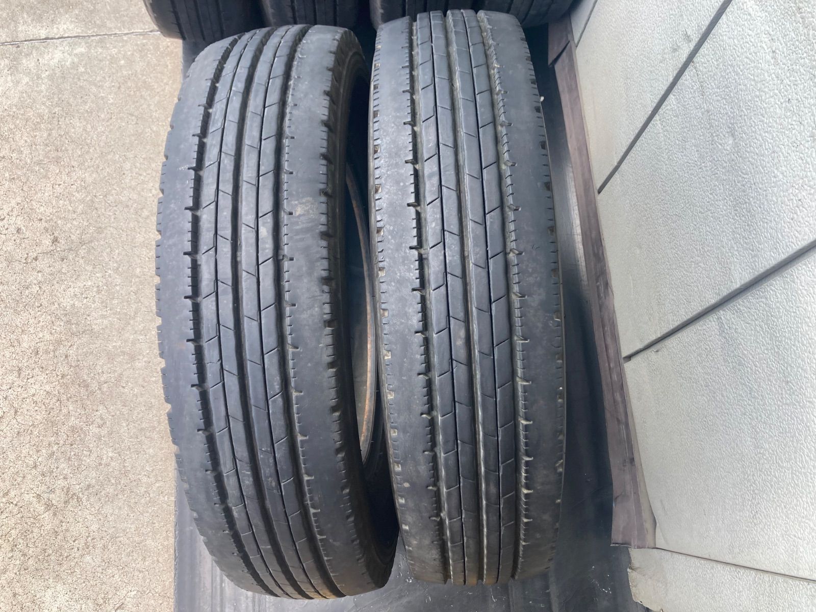 ダンロップ エナセーブ SPLT50 185/65R15 101/109N 4本 185/85R16 111/109N 2本　中古