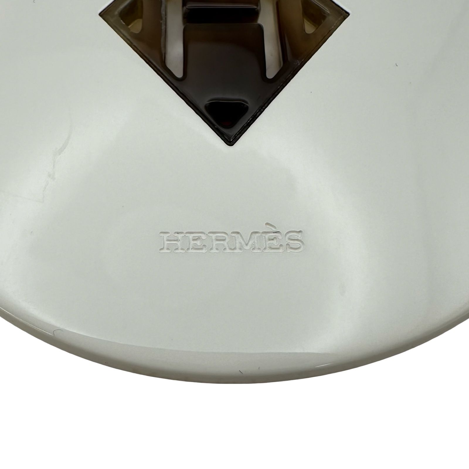 エルメス HERMES Hロゴペンダント ホワイト バッファローホーン アクセサリー