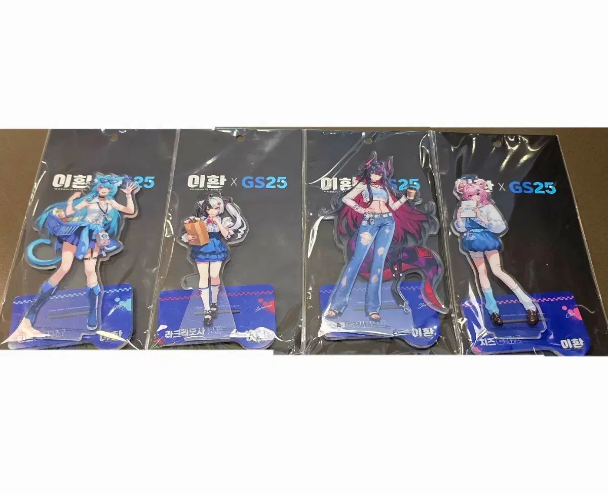イ・ファン コラボ アクリルスタンド フルセット