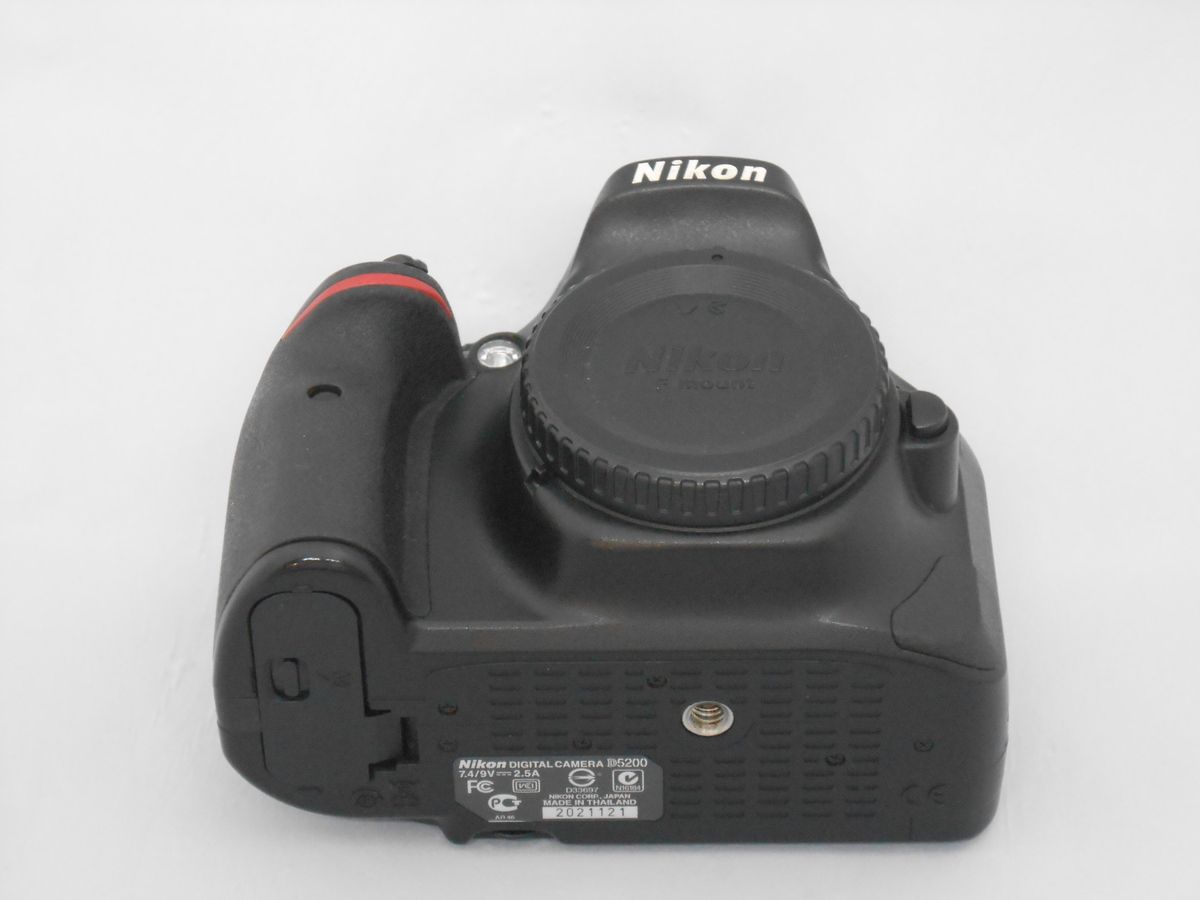 【中古】 【並品】 ニコン D5200 ボディ ブラック