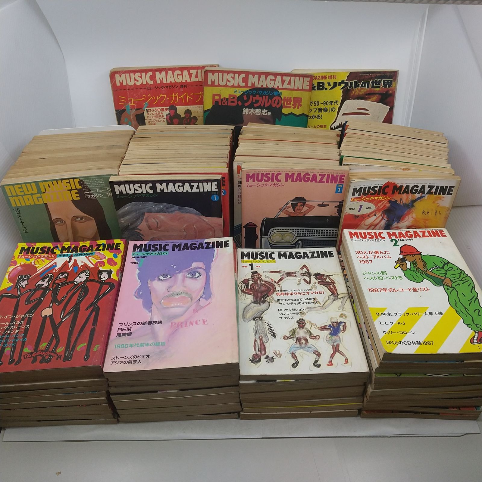 ミュージックマガジン　まとめ売り まとめ売り】ミュージックマガジン 約85冊まとめ売り 1977年代~1989