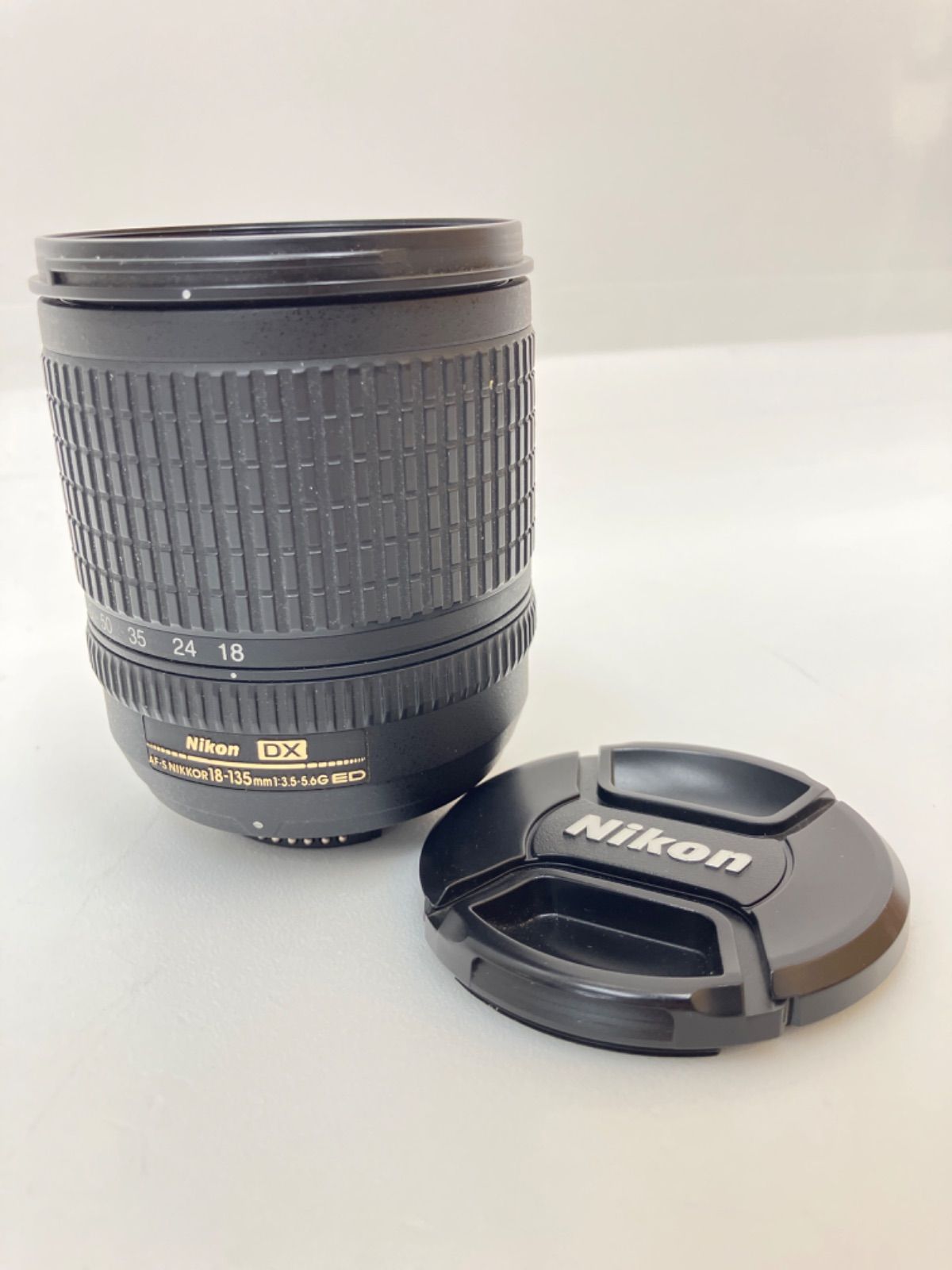 □ Nikon ニコン DX AF-S NIKKOR 18-135mm 1:3.5-5.6G ED ズームレンズ 