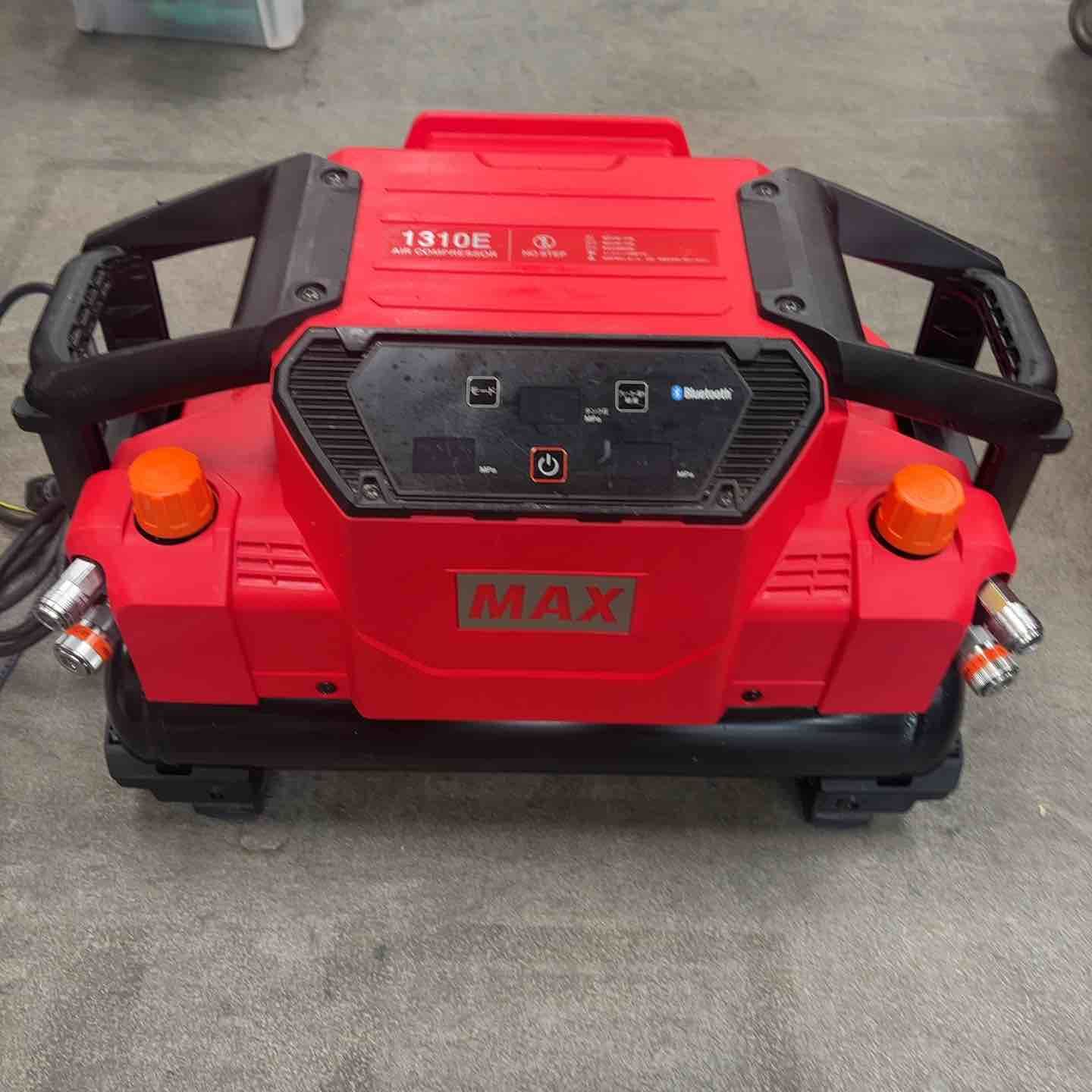 ★マックス(MAX) エアコンプレッサー AK-HH1310E_レッド【川崎店】