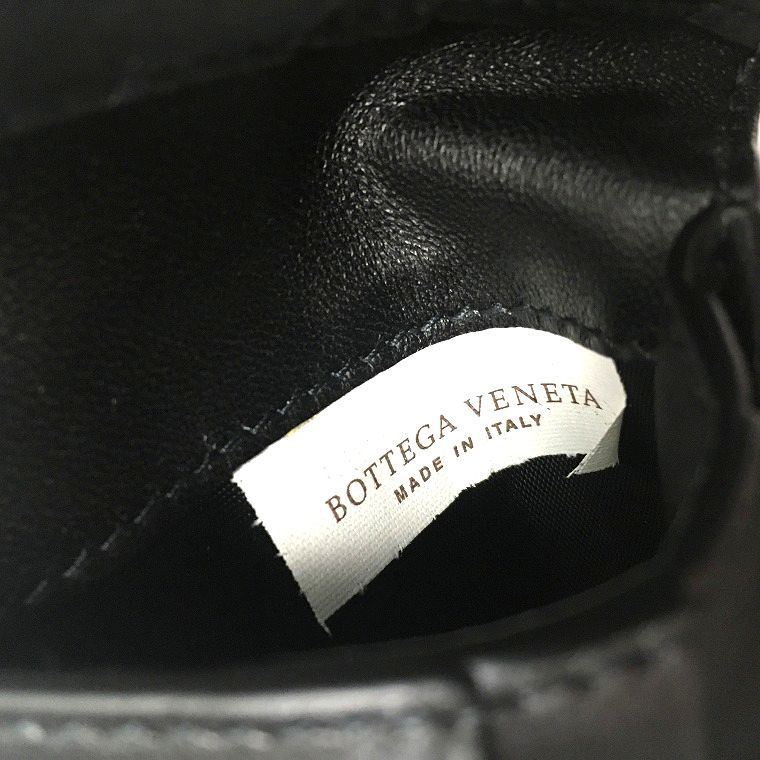 未使用品 BOTTEGAVENETA 二つ折り札入れ マキシイントレチャート