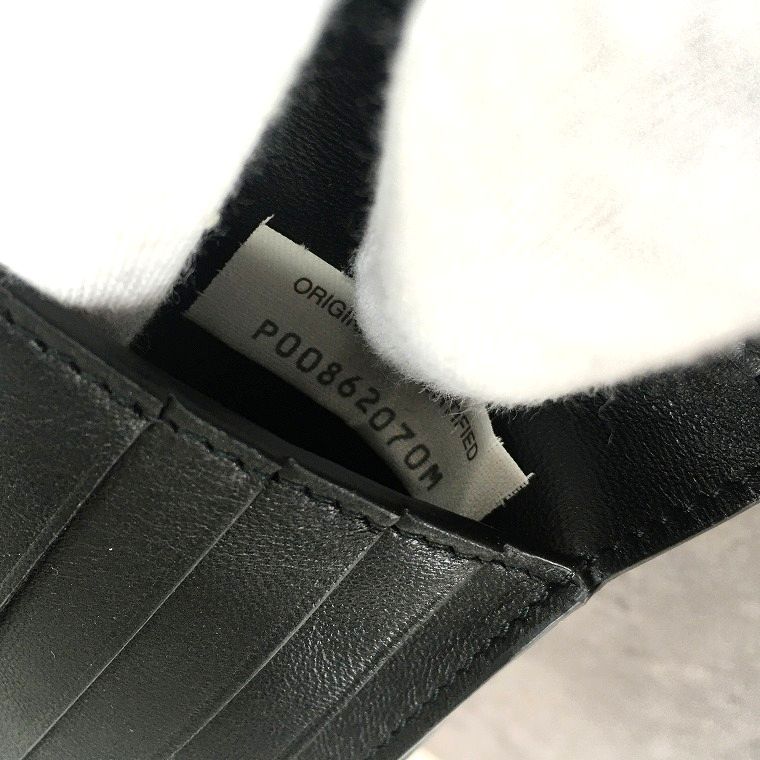 未使用品 BOTTEGAVENETA 二つ折り札入れ マキシイントレチャート